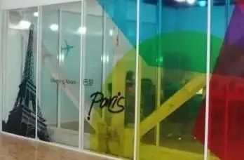 门头广告设计制作全攻略 打造吸睛店铺的视觉名片